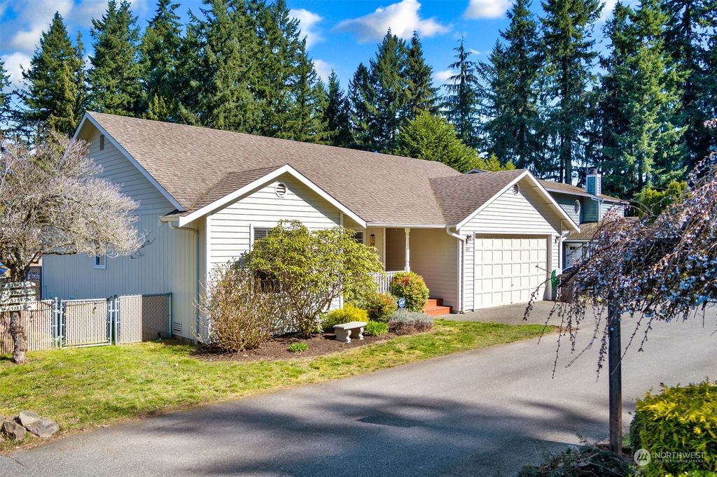 Photo of 5307 East Drive, Everett, WA 98203 (MLS # 2211346)