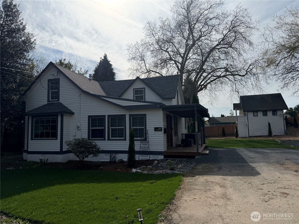 Photo of 6143 Vista Drive, Ferndale, WA 98248 (MLS # 2499071)