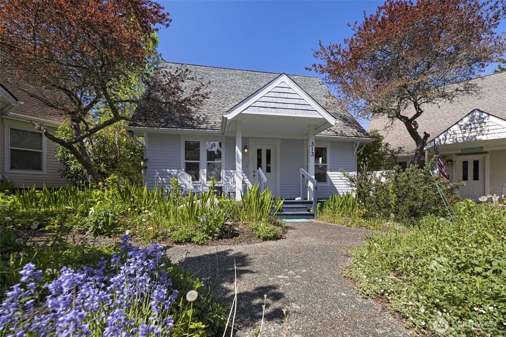 Photo of 21 Blair Avenue #313, Friday Harbor, WA 98250 (MLS # 2505340)