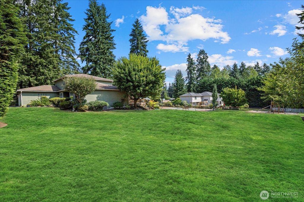 Photo of 19418 170th Avenue NE, Woodinville, WA 98072 (MLS # 2413862)
