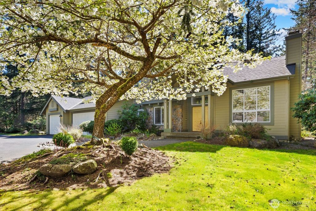 Photo of 45807 SE 137th Street, North Bend, WA 98045 (MLS # 2511891)