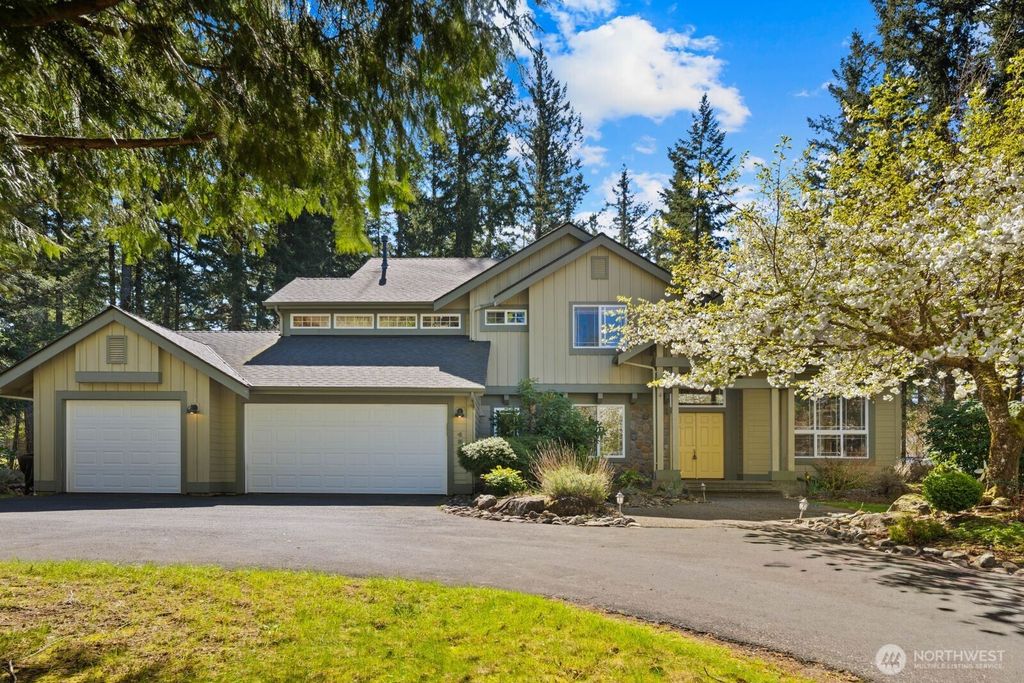 Photo of 45807 SE 137th Street, North Bend, WA 98045 (MLS # 2511891)