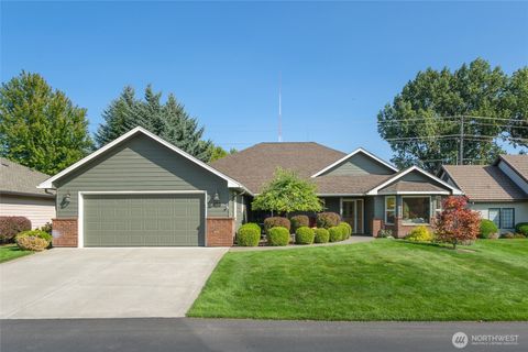 Photo of 4919 S Woodfield Ln Ln, Spokane, WA 99223 (MLS # 2435266)