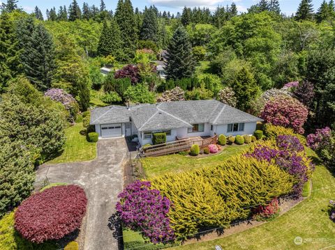 A home in Cathlamet