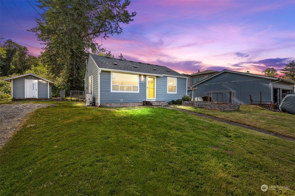 Photo of 17317 51st Avenue S, SeaTac, WA 98188 (MLS # 2236850)