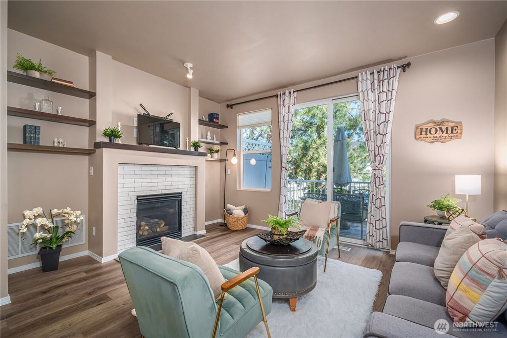 Photo of 14200 69th Drive SE #Q2, Snohomish, WA 98296 (MLS # 2435738)