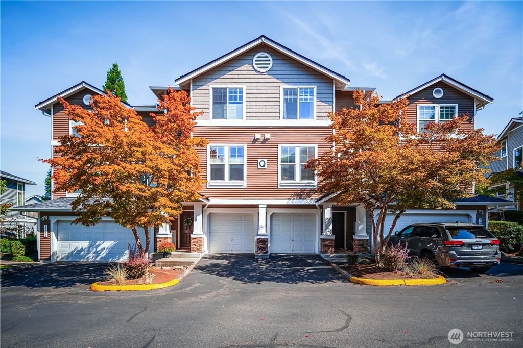 Photo of 14200 69th Drive SE #Q2, Snohomish, WA 98296 (MLS # 2435738)