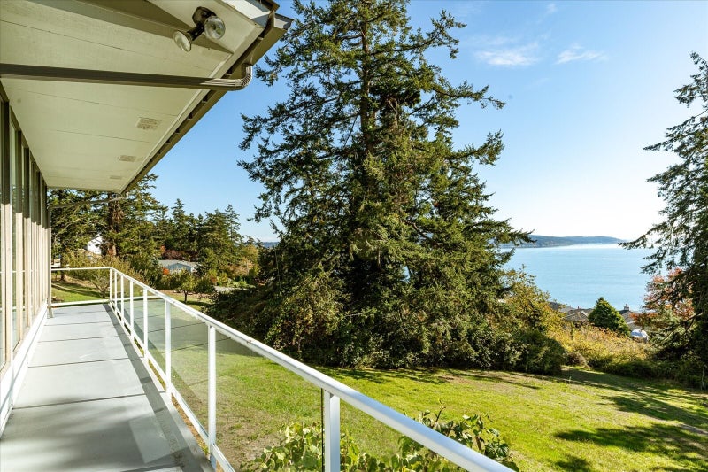 1200 Crescent Drive