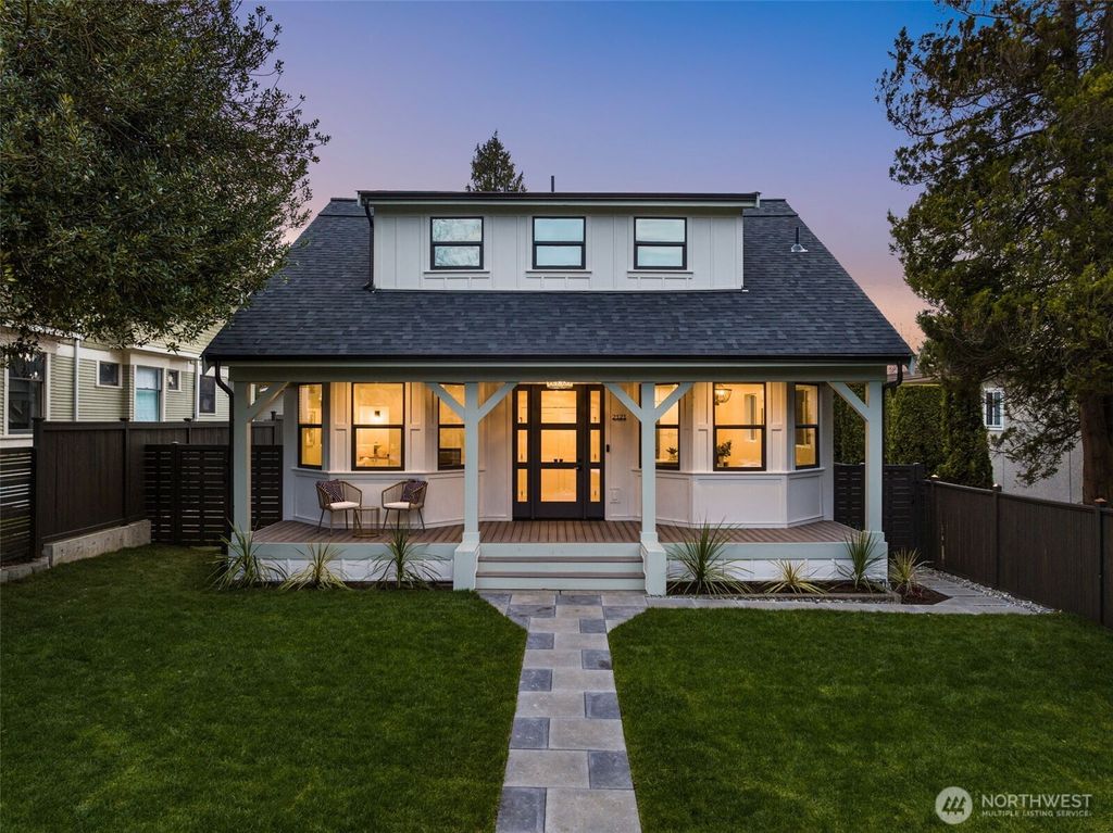 Photo of 2121 1st Avenue W, Seattle, WA 98119 (MLS # 2478254)