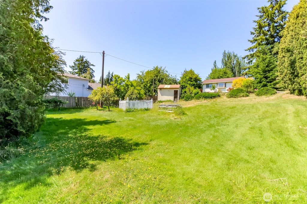 Photo of 416 Emerald Street, Milton, WA 98354 (MLS # 2387863)