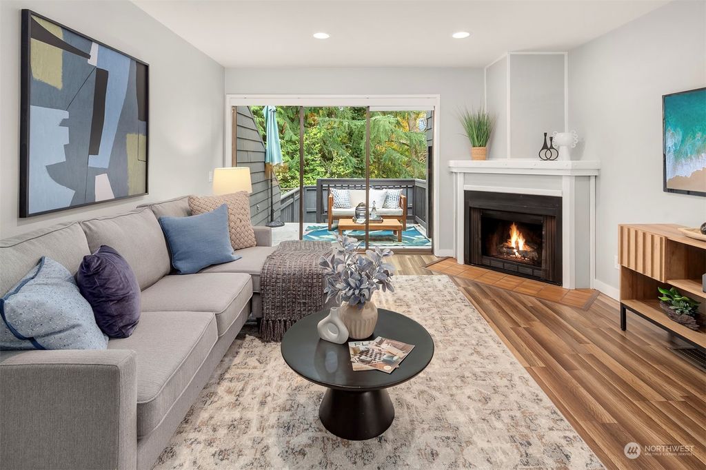 Photo of 4509 NE 55th Street, Seattle, WA 98105 (MLS # 2303201)