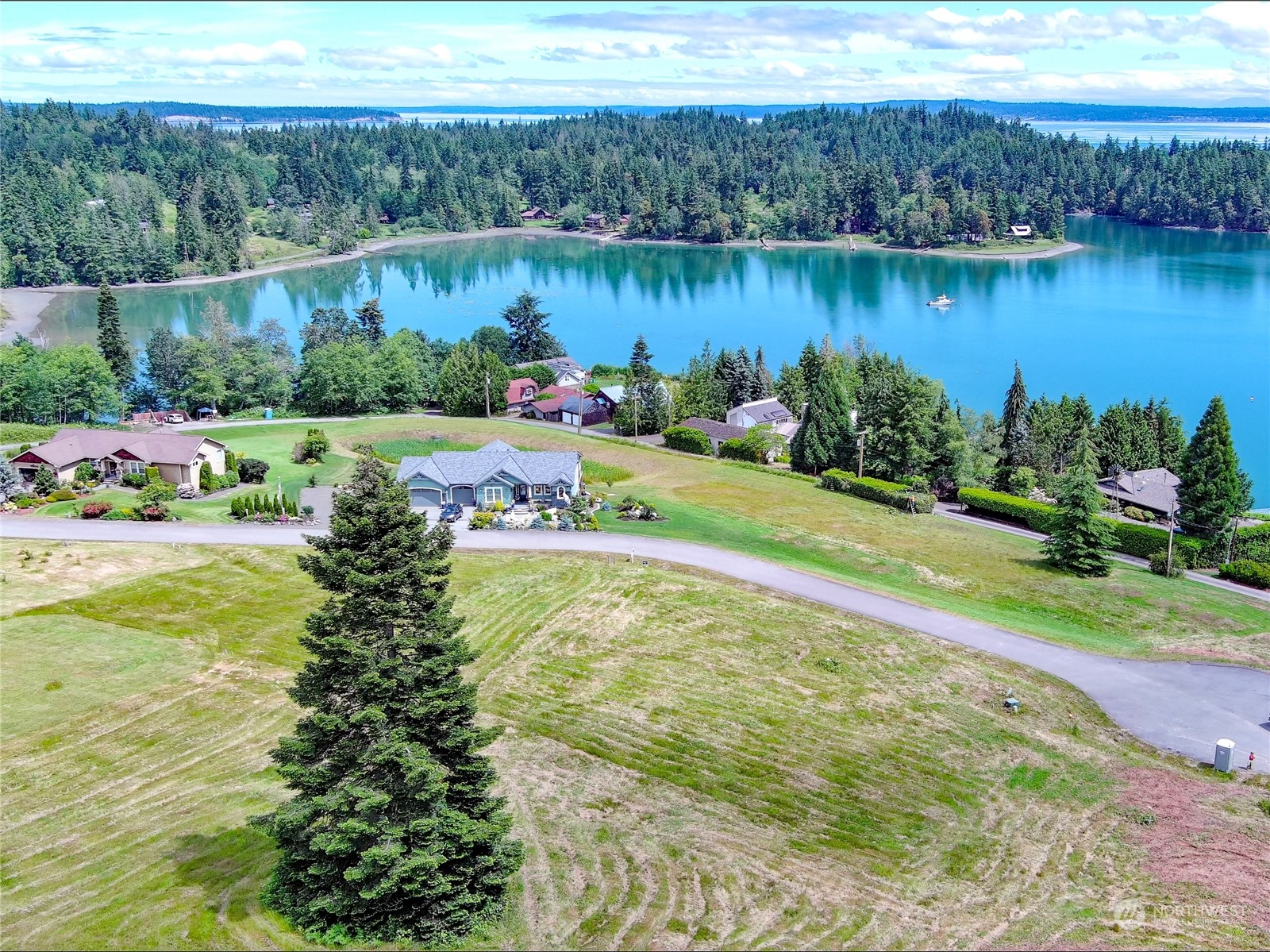 140 Harolds Hollow