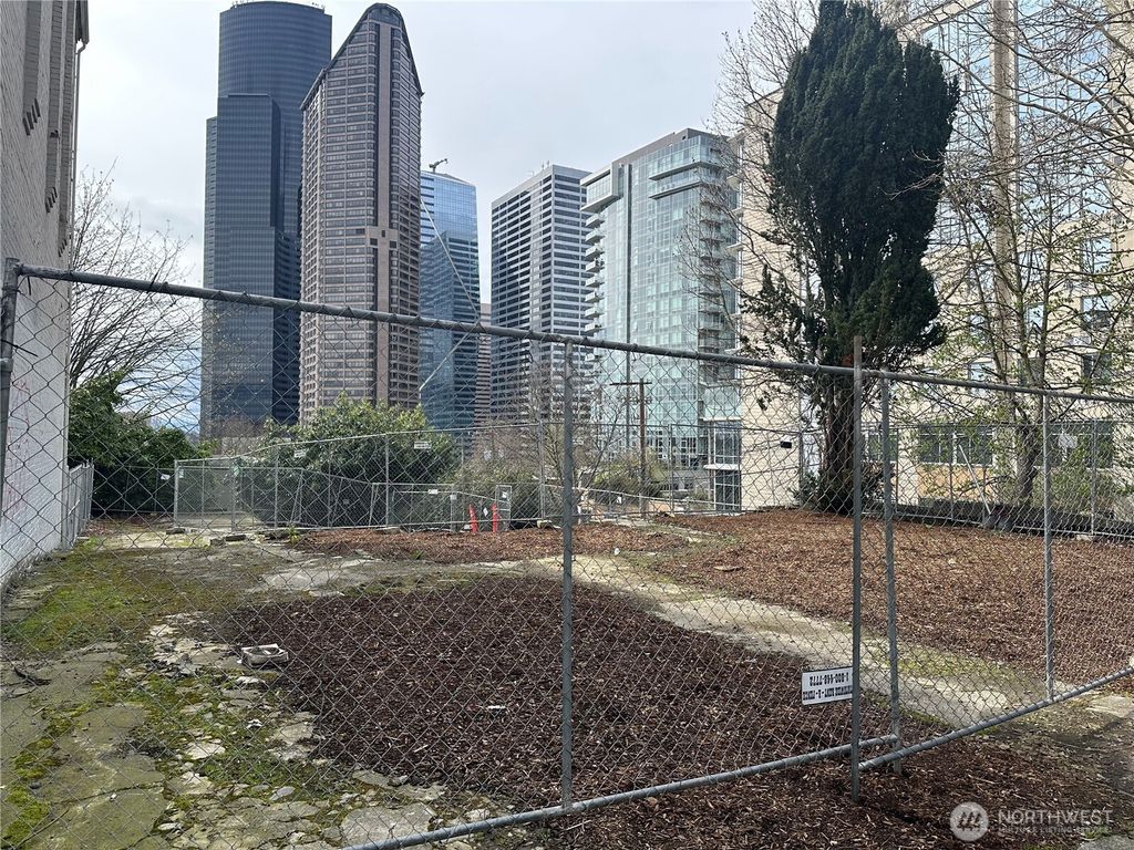 Photo of 621 9th Avenue, Seattle, WA 98104 (MLS # 2352028)