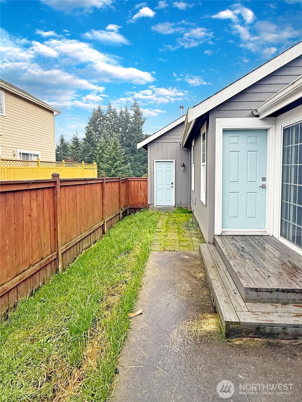 Photo of 5501 Hamptons Street SE, Olympia, WA 98501 (MLS # 2475334)