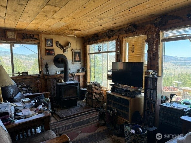 132 W Cayuse Mtn Road