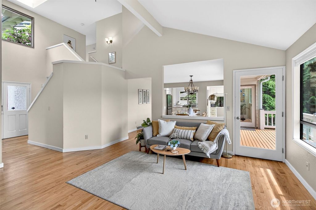 Photo of 6162 144th Pl PL SE, Bellevue, WA 98006 (MLS # 2520516)