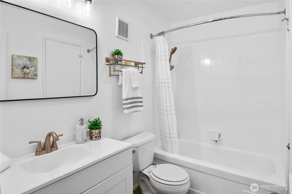 Photo of 6352 137th Place NE #259, Redmond, WA 98052 (MLS # 2496023)