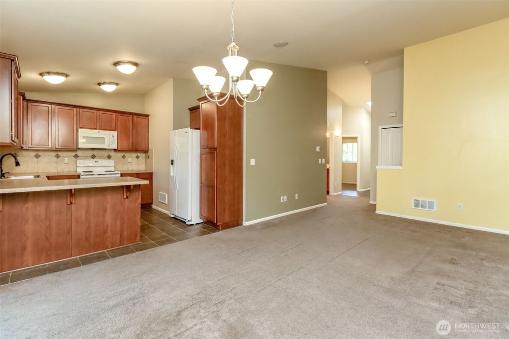 listing image 9362069608344723006
