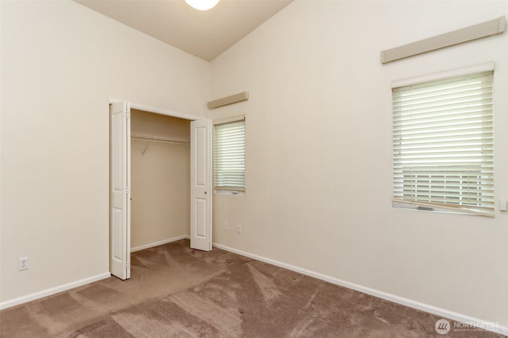 listing image 9369464185453711393