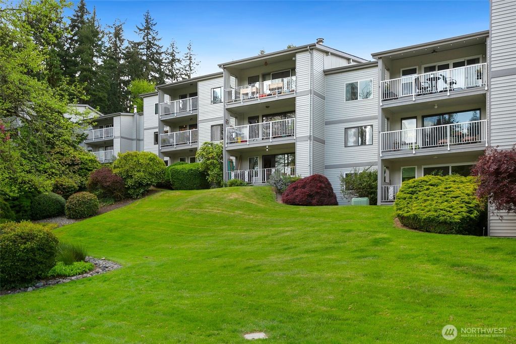 Photo of 13271 15th Avenue NE #B13, Seattle, WA 98125 (MLS # 2371572)