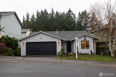 Photo of 1524 E 200th Street Ct, Spanaway, WA 98387 (MLS # 2458138)