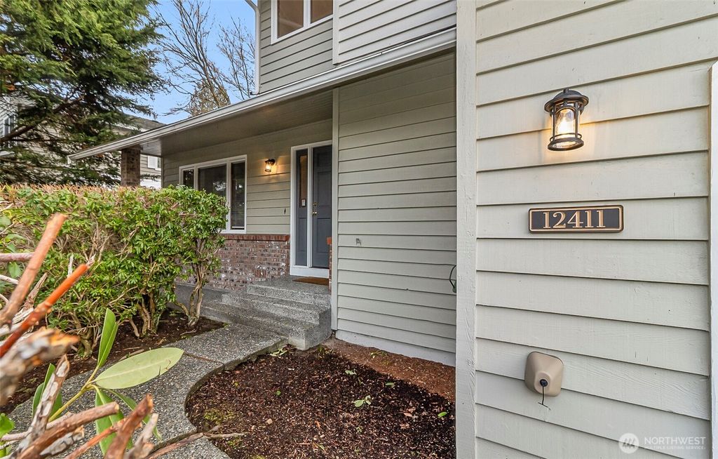 Photo of 12411 44th Drive SE, Everett, WA 98208 (MLS # 2467209)