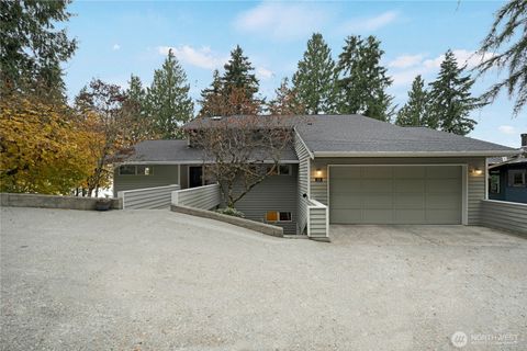 Photo of 216 Morey Avenue, Bellingham, WA 98225 (MLS # 2452957)