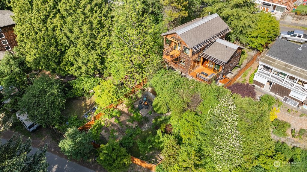 Photo of 6727 Holly Place SW, Seattle, WA 98136 (MLS # 2243379)