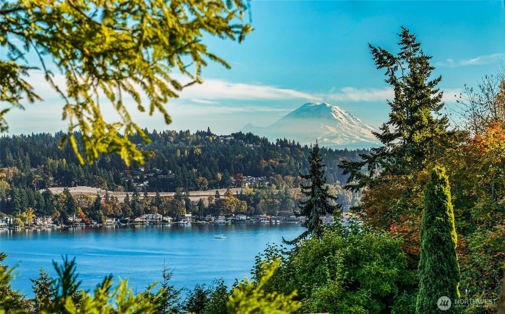 Photo of 4222 Shoreclub Drive, Mercer Island, WA 98040 (MLS # 2451414)