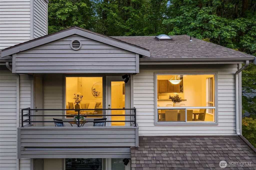 Photo of 3520 Lake Washington Boulevard SE #207, Bellevue, WA 98006 (MLS # 2417232)