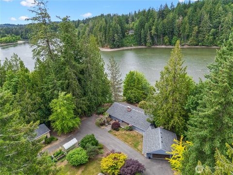 Photo of 3211 SE Kamilche Pt Rd Rd, Shelton, WA 98584 (MLS # 2389709)