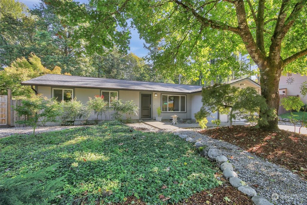 Photo of 31812 SE 162nd Ave Ave, Auburn, WA 98092 (MLS # 2170548)