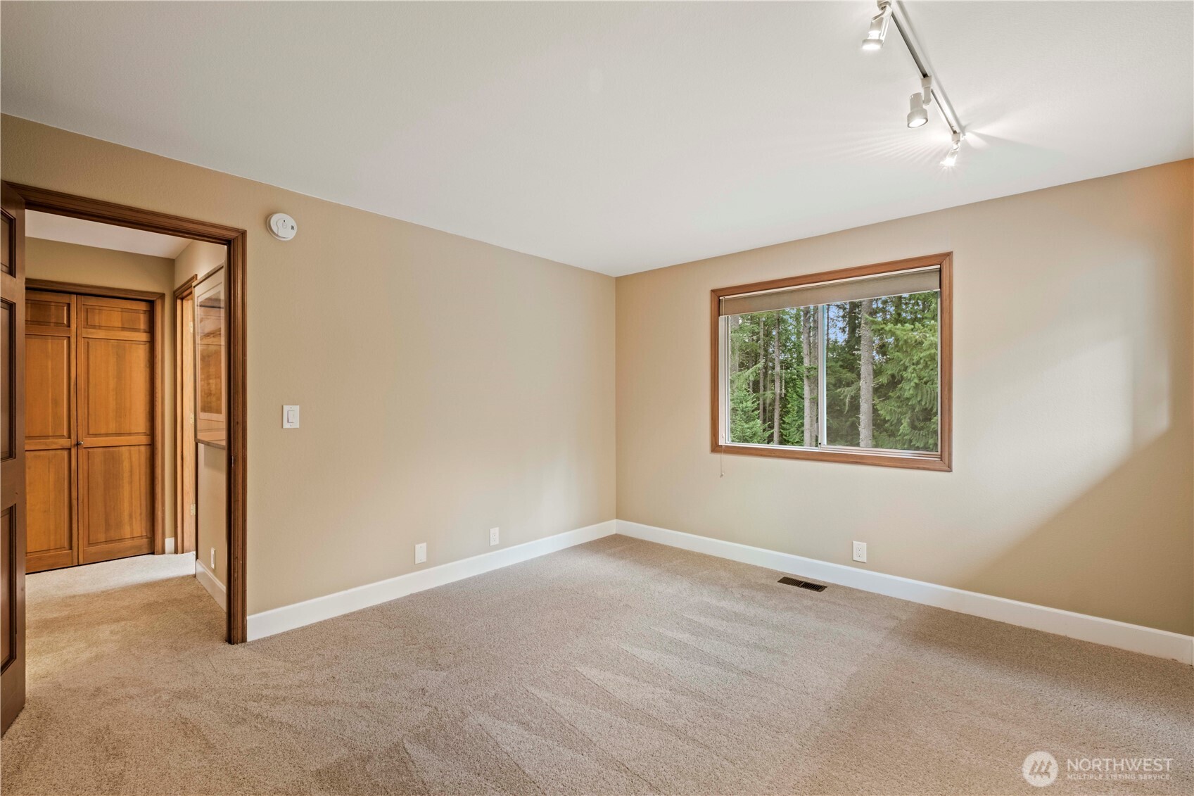 Sammamish, Washington, 98074, United States, 4 Bedrooms Bedrooms, ,3 BathroomsBathrooms,Residential,Active,2030973