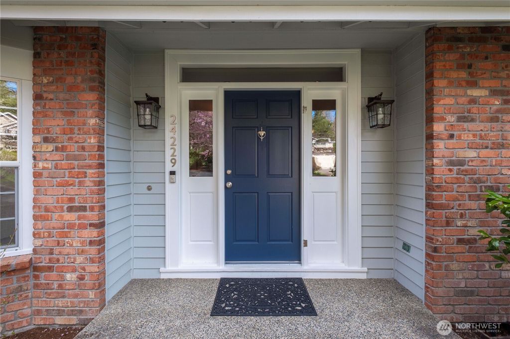 Photo of 24229 NE 7th Place, Sammamish, WA 98074 (MLS # 2487539)