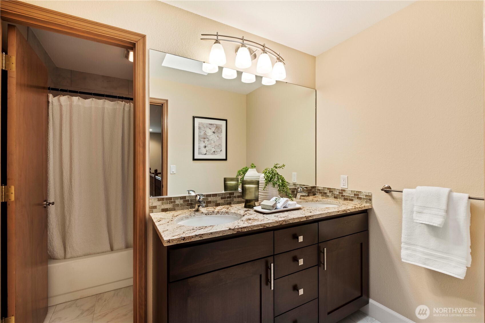 Sammamish, Washington, 98074, United States, 4 Bedrooms Bedrooms, ,3 BathroomsBathrooms,Residential,Active,2030973