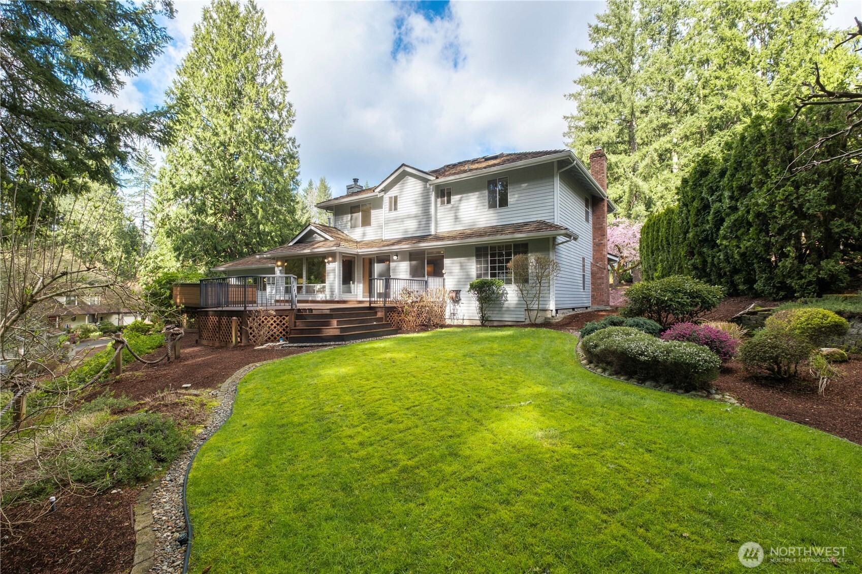 Sammamish, Washington, 98074, United States, 4 Bedrooms Bedrooms, ,3 BathroomsBathrooms,Residential,Active,2030973