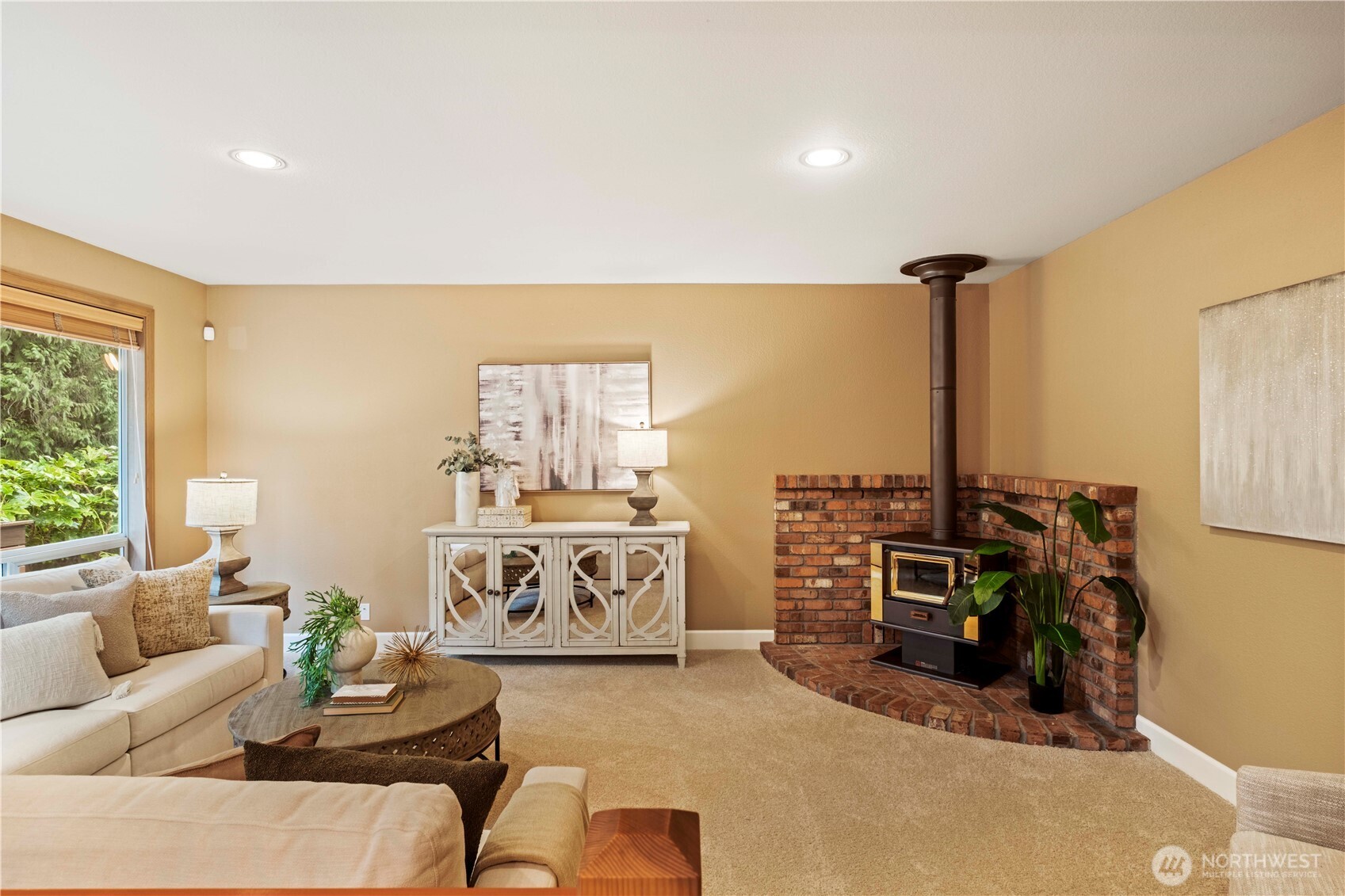 Sammamish, Washington, 98074, United States, 4 Bedrooms Bedrooms, ,3 BathroomsBathrooms,Residential,Active,2030973