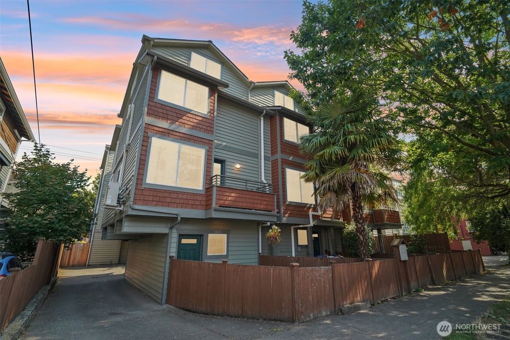 Photo of 6562 5th Avenue NE #C, Seattle, WA 98115 (MLS # 2425381)