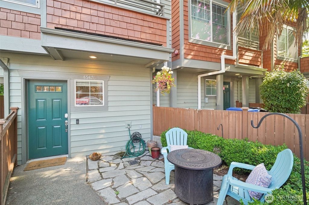 Photo of 6562 5th Avenue NE #C, Seattle, WA 98115 (MLS # 2425381)