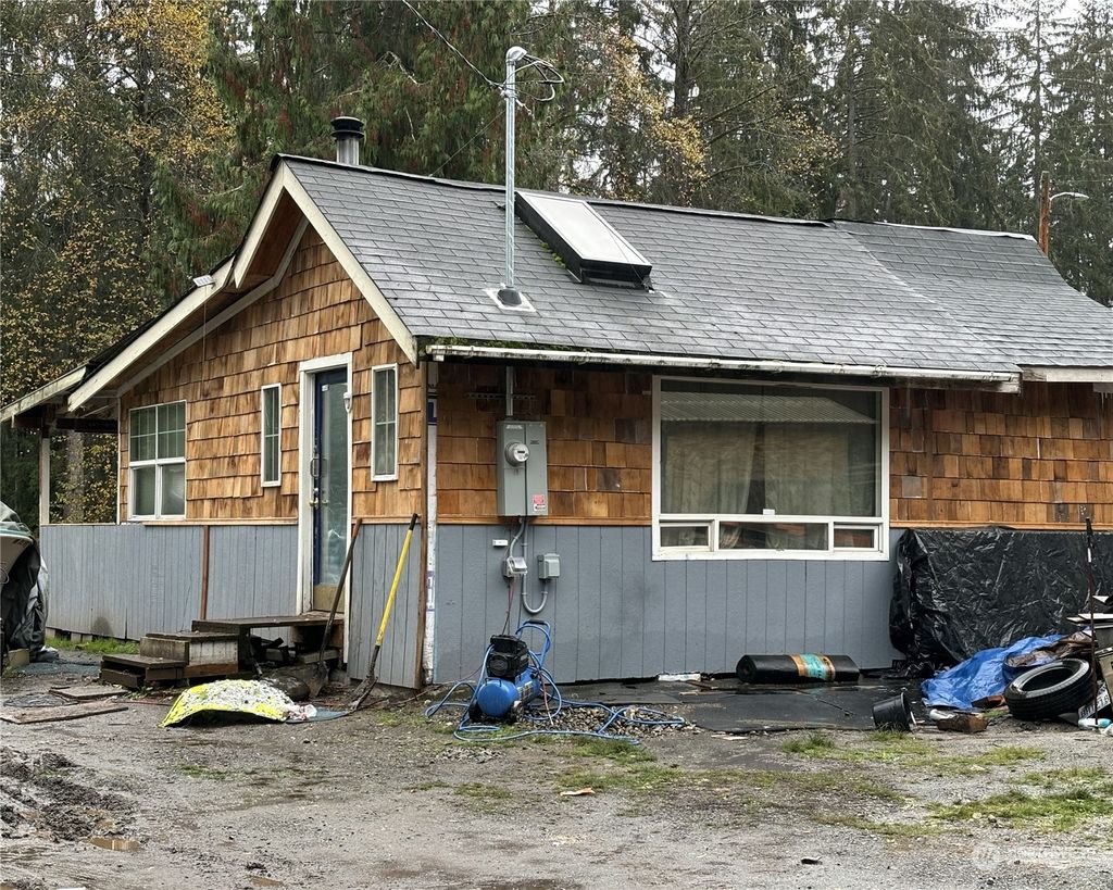 Photo of 6611 Skinner Road, Granite Falls, WA 98252 (MLS # 2307389)