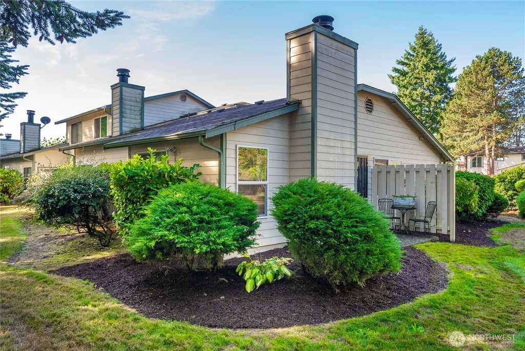 Photo of 11045 SE 249th Court #2A, Kent, WA 98030 (MLS # 2440624)