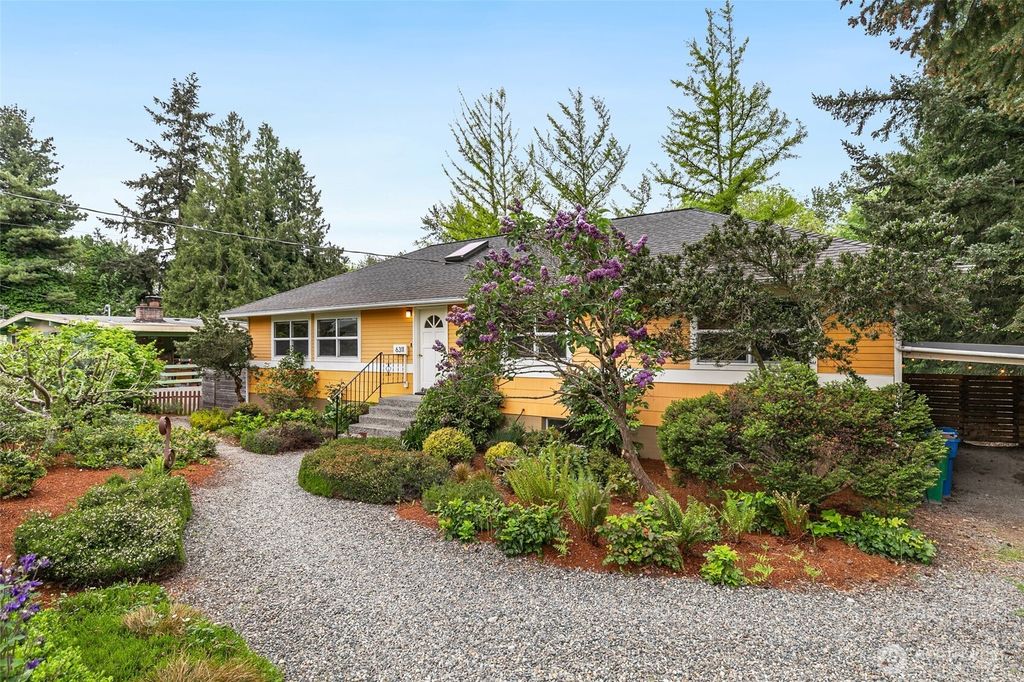 Photo of 6311 18th Avenue SW, Seattle, WA 98106 (MLS # 2509515)