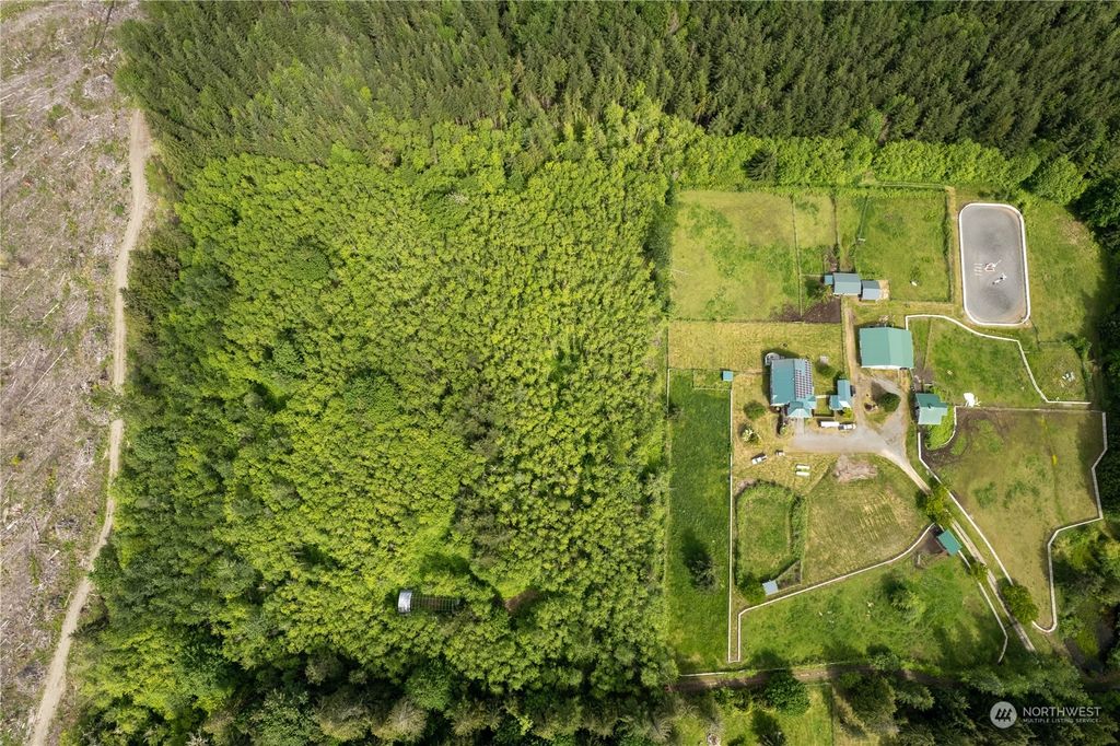 Photo of 369 XX SE 32nd Street, Fall City, WA 98024 (MLS # 2252441)