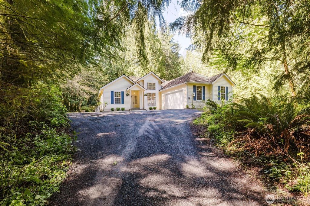Photo of 8656 Landing Lane SE, Port Orchard, WA 98367 (MLS # 2506546)