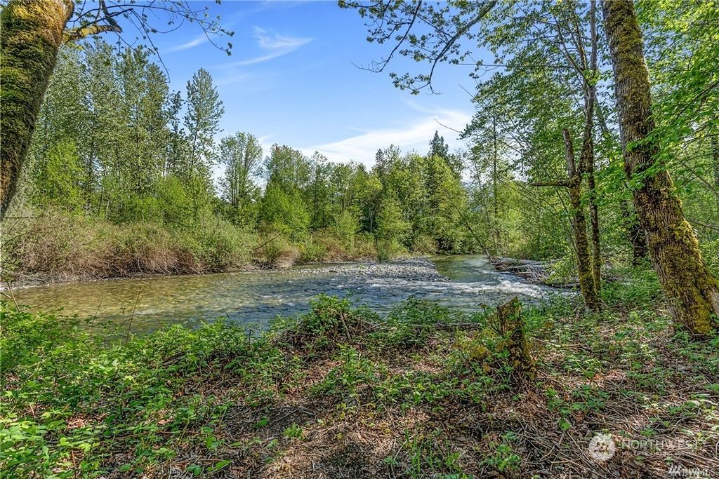 Photo of 40511 145th Place SE, Gold Bar, WA 98251 (MLS # 2049038)