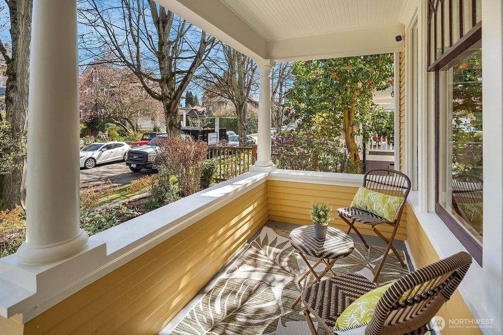 Photo of 5719 16th Avenue NE, Seattle, WA 98105 (MLS # 2346133)