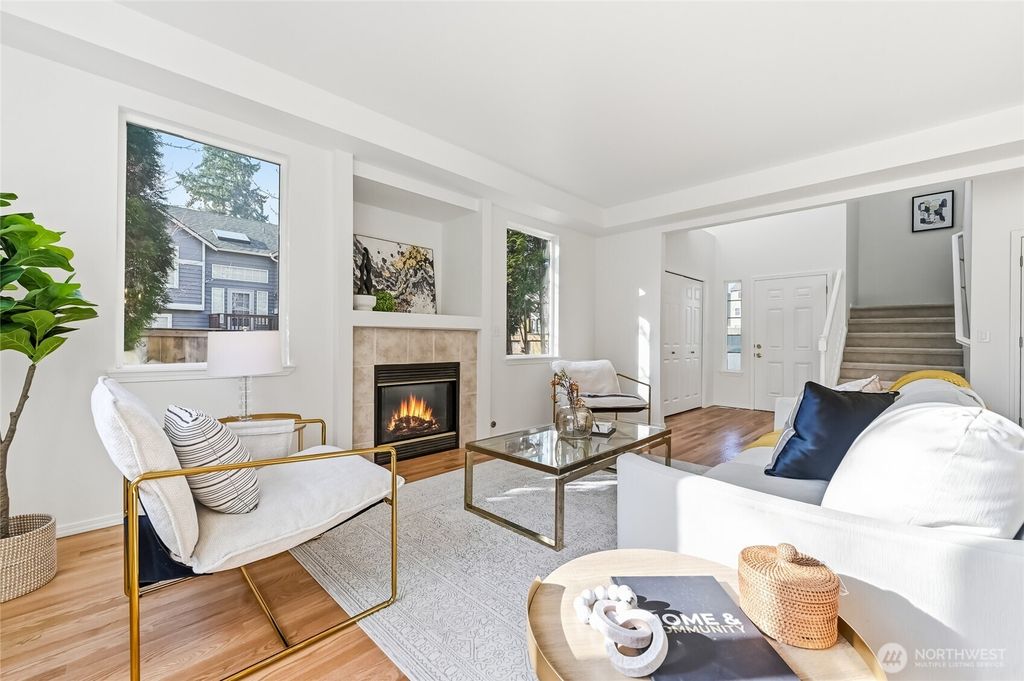 Photo of 19440 77th Place NE, Kenmore, WA 98028 (MLS # 2484812)