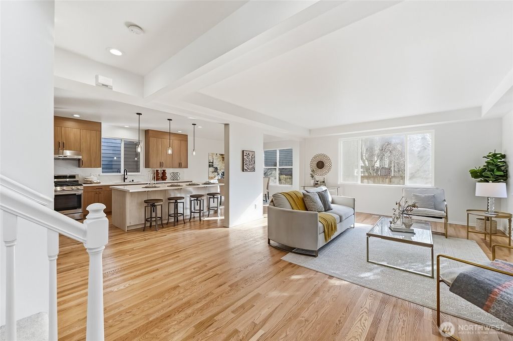 Photo of 19440 77th Place NE, Kenmore, WA 98028 (MLS # 2484812)