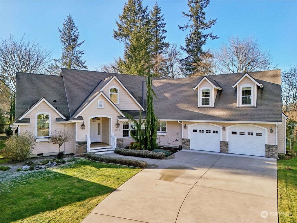 Photo of 14324 236th Avenue SE, Monroe, WA 98272 (MLS # 2326024)