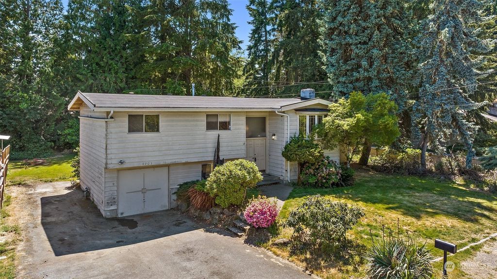 Photo of 8703 NE 137th Street, Kirkland, WA 98034 (MLS # 2078336)